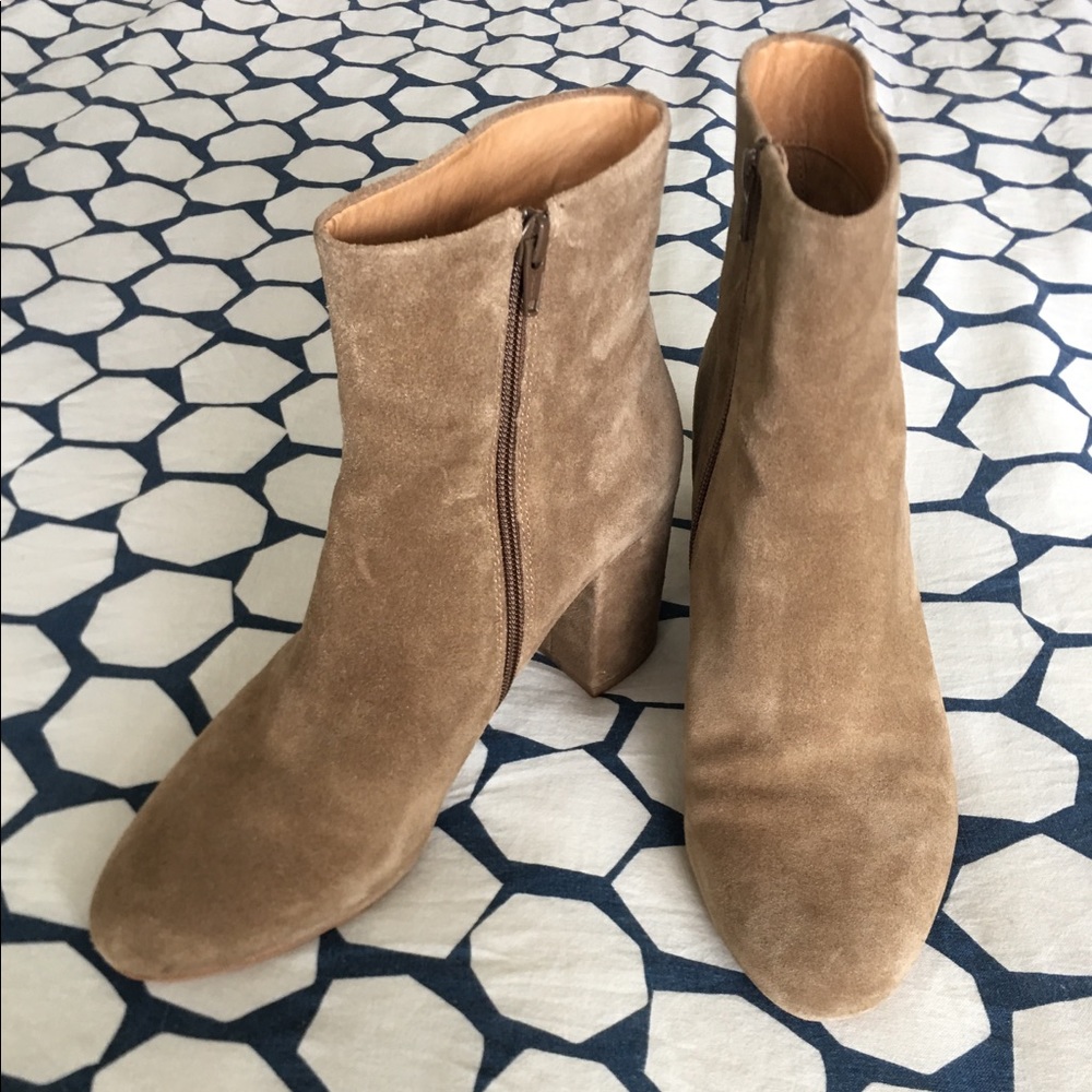 Corso Como Taupe Suede - Perfecto -  Half Boot 9.5